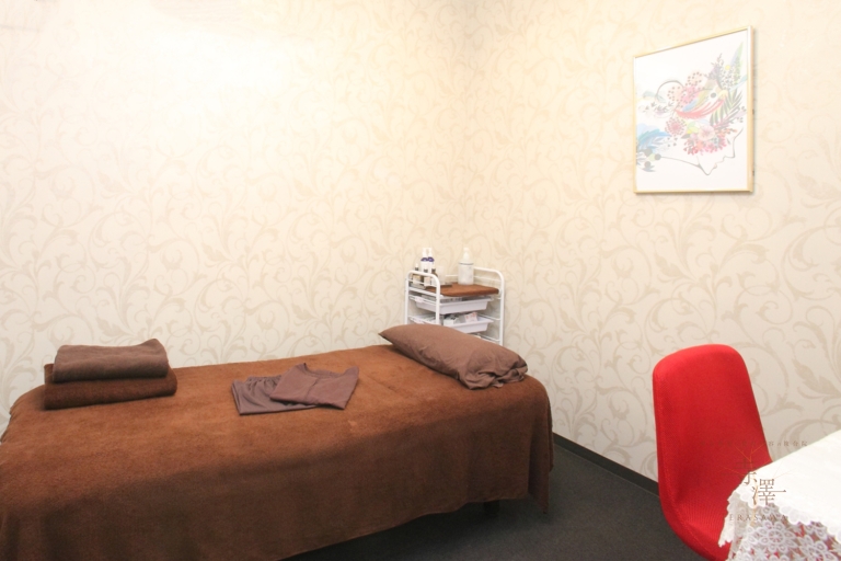 個室完備でアロマの香る美容鍼サロン・寺澤鍼灸整骨院